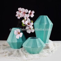 wholesale 13-pieces blue ceramic flower vases in linework design vase