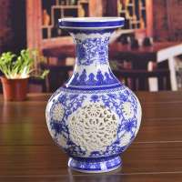 Wholesale Jingdezhen Antique Old Blue and White Hollow out ceramic vase